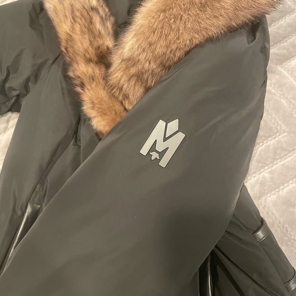 KAY down coat with natural fur Signature Mackage Collar - Picture 7 of 9